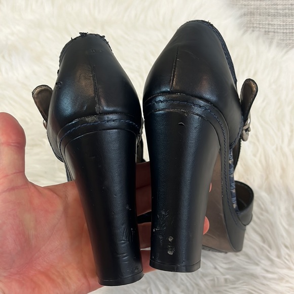 r2 Hudson women’s 9 navy platform 4in heals - Picture 9 of 11